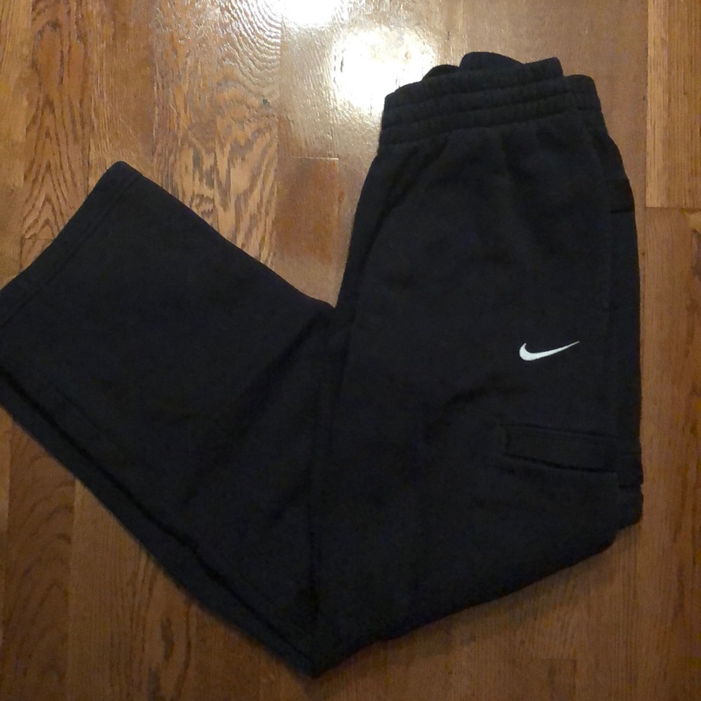 Nike’s Men’s Sweatpants